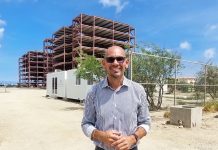 Otmar Oduber: “Mi ta contento cu awe tur hende, awo cu e incinerator a cay, ta realisa con importante e incinerator ta pa pais Aruba”