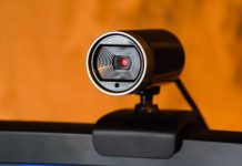 Programa anti-cheating no a discrimina contra studiante di color scur