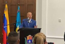 Venezuela: Manuel Rosales a lansa criticanan fuerte den direccion di oposicion: “Tur politico tin su parti di responsabilidad den destruccion di e pais”