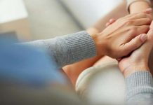 Un tercer parti di institucionnan di salud mental ta den problema financiero