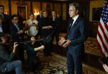 Blinken ta bisa “demasiado” Palestino a muri den guera di Israel contra Hamas