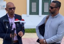 Hues a aproba 30 testigo di lista di Otmar Oduber pa caso Flamingo; El a pidi pa scucha parlamentario Marisol Lopez-Tromp como testigo