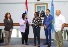 Minister di Finanzas a entrega cuenta anual di 2019 na ARA