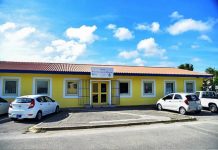 Ministerio di Salud Publico cu concepto pa independisa DWH