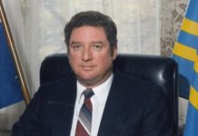 Promer premier di Aruba, Henny Eman, hospitalisa