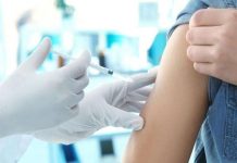 Secretario di estado van Ooijen kier pa vacunacion di mucha subi