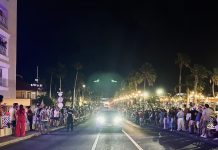 Fakkel Optocht tabata un exito aunke algun grupo a haya contratiempo debi na documentonan