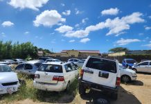 Gobierno ta bay apunta tercer partido pa encarga cu auto cu mester retira for di caminda