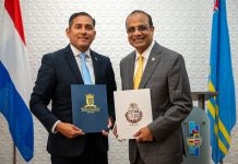 Gobierno y Xavier University a firma MoU pa programa di certificacion pa cuido di adulto mayor; Mayoria dunador di cuido cu ta traha den casnan di cuido no ta certifica