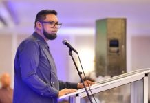 Guyana kier suministra cuminda pa Aruba Y transporta esaki a traves di un ferry den region