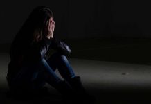 Hulanda: Hende y mucha muhenan cu ta haci daño na nan mes a aumento cu 50% den dies aña