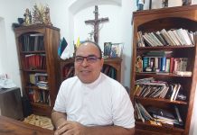 Pastoor Jairo Maduro tocante su participacion den carnaval: “Nunca den mi curason tin mundanidad ora cu mi ta participa den e cosnan aki”