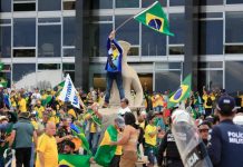Brazil: Mobilisacion masivo den apoyo na Bolsonaro pa acusacion den su contra pa intento di golpi di estado