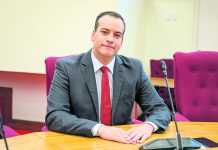 Minister Geoffrey Wever: Fase preparatorio pa introduci un maneho pa radio