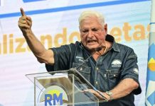 Hues Panameño ta ordena detencion di ex-presidente cu ta cu asilo na embahada di Nicaragua