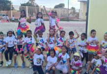 Scolnan Uni di Noord tambe a bisa presente den Carnaval 70 cu su parada yen di color y ambiente