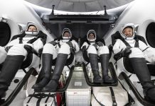 Cuatro astronaut di cuatro pais lo regresa Tera despues di seis siman den orbita