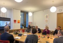 Prome minister Wever-Croes: Gobierno ainda mester busca informacion pa sigui negociacion riba refinanciamento di debe