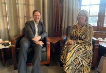 Prome minister Wever-Croes a reuni cu premier Mark Rutte riba refinanciamento di debe