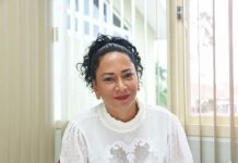 Minister Glenbert Croes den Parlamento di Aruba awe: Ariba peticion di fraccion MAS y AVP, minister Croes mester duna cuenta na parlamento ariba su maneho di inmigracion