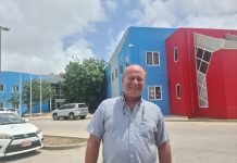 DIP a perde caso na corte y mester duna contesta den 30 dia na Dr. Hendrick Marsman su proyecto