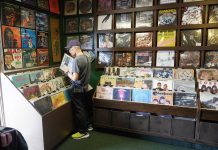 Record Store Day ta celebra bendedornan di musica ‘indie’ mientras nan ta probecha di vinyl su ola di popularidad