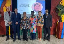 Un anochi pa recorda esnan cu a dedica pa papia y skirbi idioma Papiamento