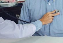 Dokternan na Amsterdam a cuminsa duna pashent boet pa perde afspraak