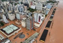 Perdida pa inundacion na sur di Brazil ta supera 3.600 miyon dollar