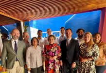 Secretario di Estado van Huffelen a reuni cu parlamentario Miguel Mansur y miembronan di comunidad LGBT+