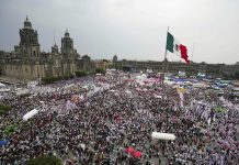 Un Mexico violento y polarisa ta bay urna pa scoge entre dos candidato presidencial femenino