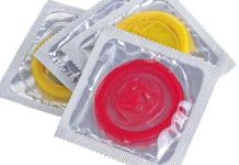 Hulanda: Uso di condon entre studiante ta cayendo a pesar di un aumento den infeccionnan di gonorea