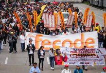 Maestronan Colombiano ta bay sigui protesta tanten ley di educacion lo no “sink”