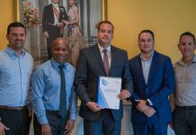 Minister Wever a ricibi conseho di SER riba e ley nobo pa proteccion di consumidor