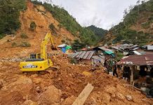 Awaseronan ta paralisa buskeda di personanan cu a disparce debi cu teranan a los na Indonesia