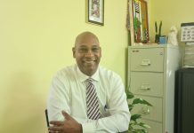 Trahadonan di Arubus: “E situacion financiero por ta malo pero no ta pa via di e trahadonan”