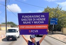 Mañan ta ultimo dia di straatcollectie di FCVR