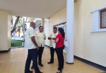 Trahadonan di Arubus y SEPPA a bay Bestuurkantoor pa pidi un pronto solucion na minister