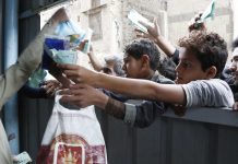 Expertonan ta bisa cu hambruna ta acercando den e 4 districto di Yemen mientras hamber ta subi entre muchanan