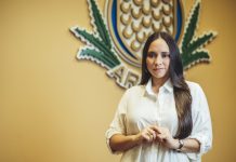 Parlamentario independiente Gerlien Croes: Gabinete Wever-Croes II ta campaña cu limosna di 30 florin pa pensionado