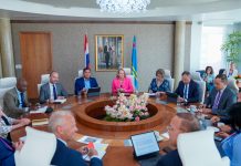 Durante reunionnan cu Gobierno di Aruba, Secretario di Estado Zsolt Szabó ta dispuesto pa traha hunto pa un Aruba mas fuerte y resiliente