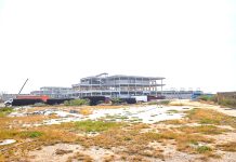 Construccion di Hotel Secrets na Baby Beach por continua