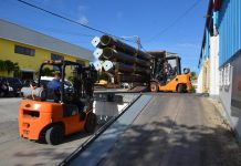 Instalacion di palonan pa e Multi-Hazard Early Warning System (MHEWS) di Aruba ta andando