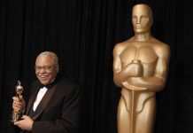 James Earl Jones conoci como e bos tras di Darth Vader ta fayece cu 93 aña
