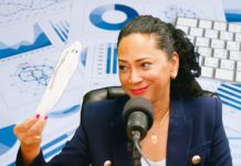 Lider fraccion MAS, parlamentario Marisol Tromp: Maneho financiero zwak: E legado di mr. Xiomara Maduro, parti 1