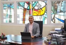 Presidente di Parlamento, Raymond Kamperveen, preparando pa yama reunionnan publico cu no a yama desde 2022