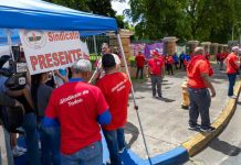 Puerto Rico: Presidente di UPR ta firma acuerdo pa pone fin na welga di empleado