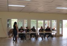 Hoofdstembureau Aruba: Anuncio pa esnan interesa pa traha na urnanan electoral