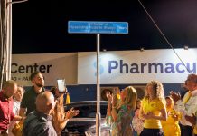 A desvela borchi di caya na honor di Rudy Croes