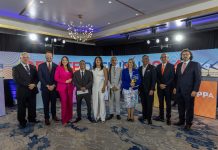 Mientras cu a enfoca riba algun topico, algun otro tema di gran importancia a keda afo durante e debate politico di KvK